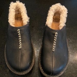 UGG Betty slip on